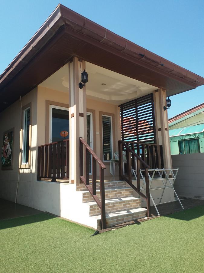 Koh Larn Sea Side Resort Bagian luar foto